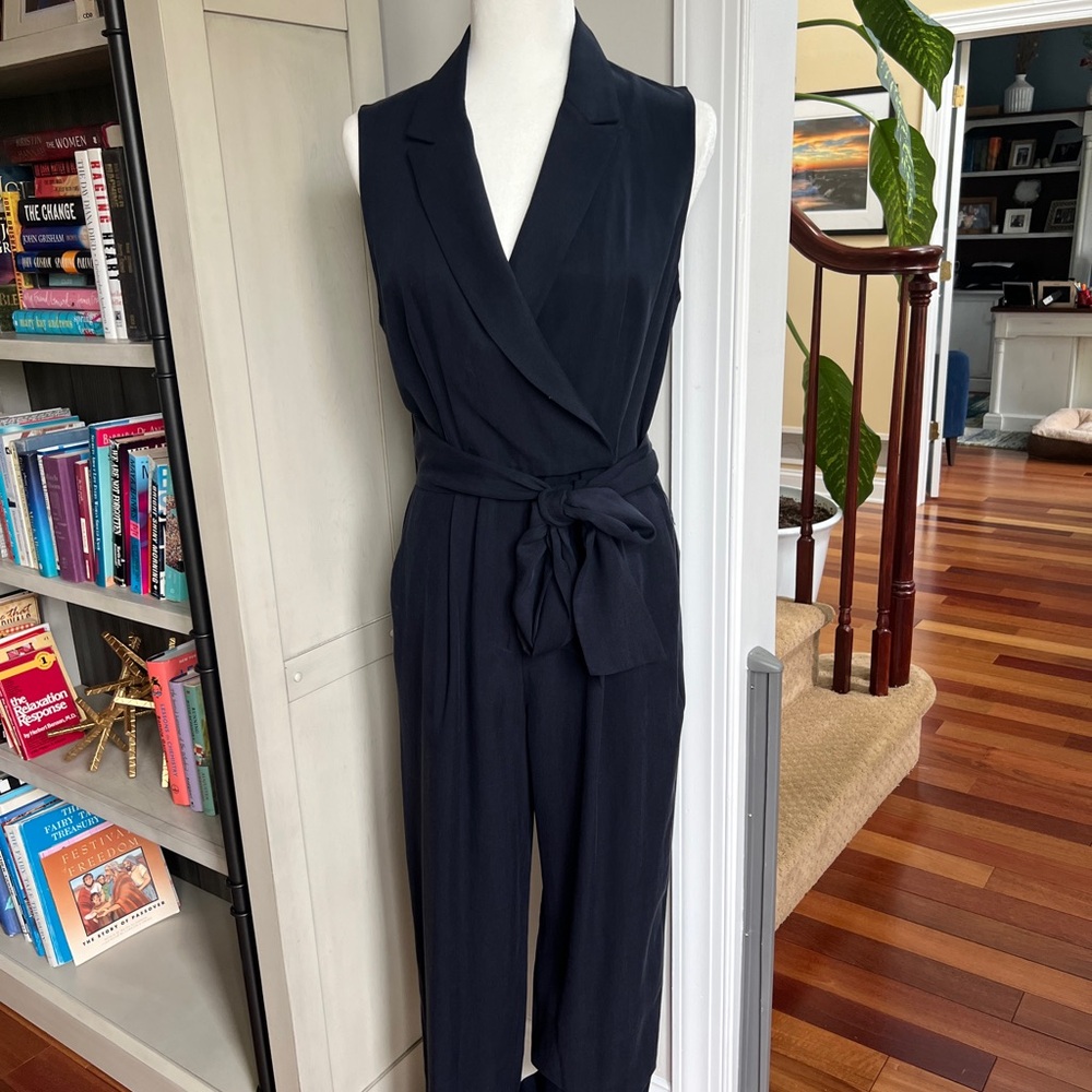 Elegant Navy Sleeveless Jumpsuit